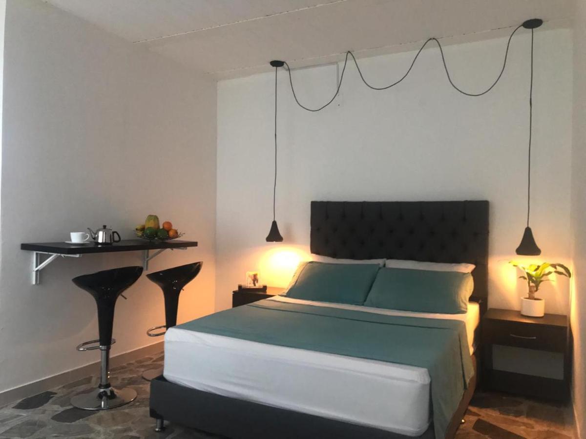 Vip Apartasuites Rosales Medellín Zewnętrze zdjęcie