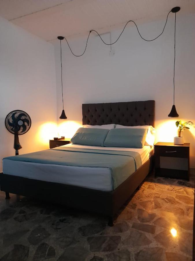 Vip Apartasuites Rosales Medellín Zewnętrze zdjęcie