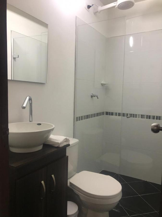 Vip Apartasuites Rosales Medellín Zewnętrze zdjęcie