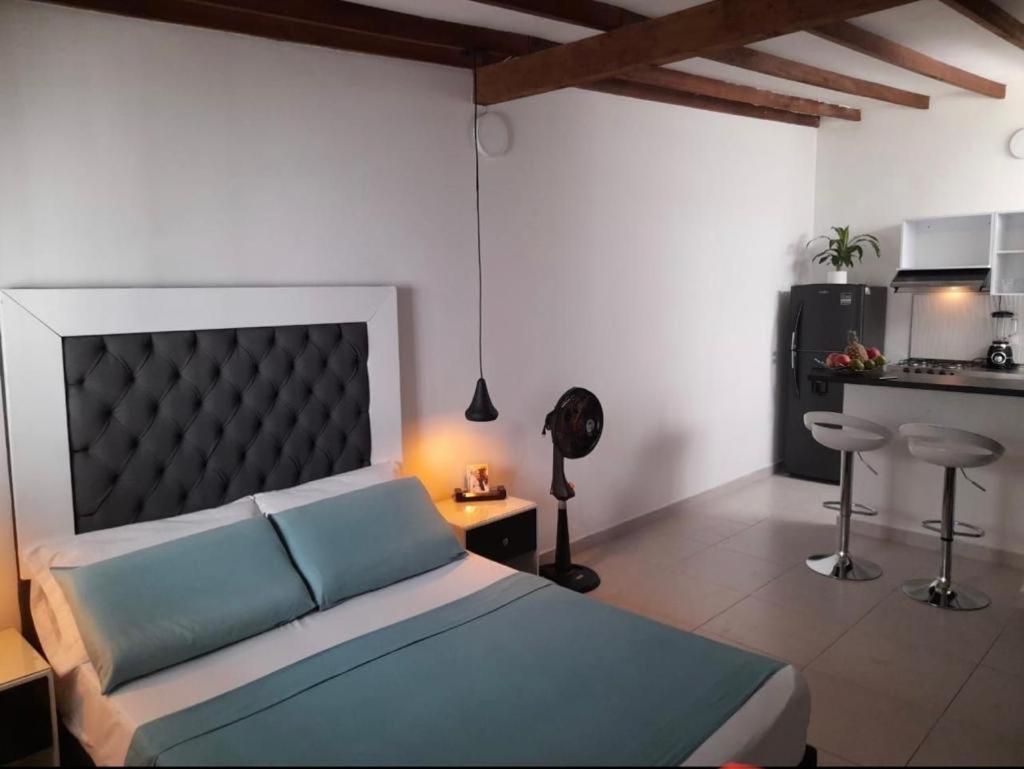 Vip Apartasuites Rosales Medellín Zewnętrze zdjęcie