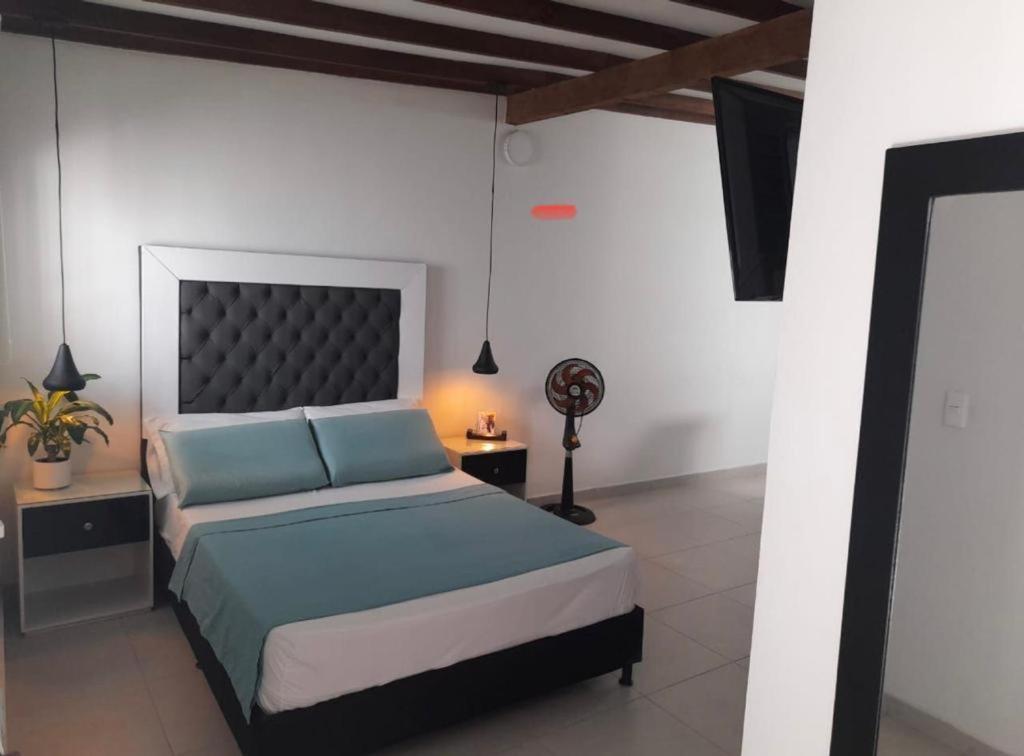 Vip Apartasuites Rosales Medellín Zewnętrze zdjęcie